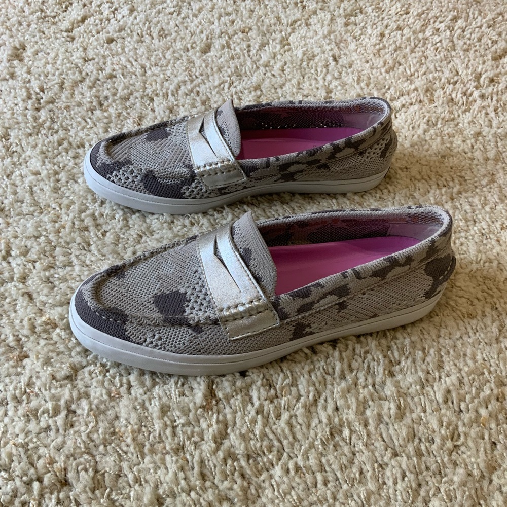 COLE HAAN WOMEN’S CAMEO  LOAFER SIZE 10
